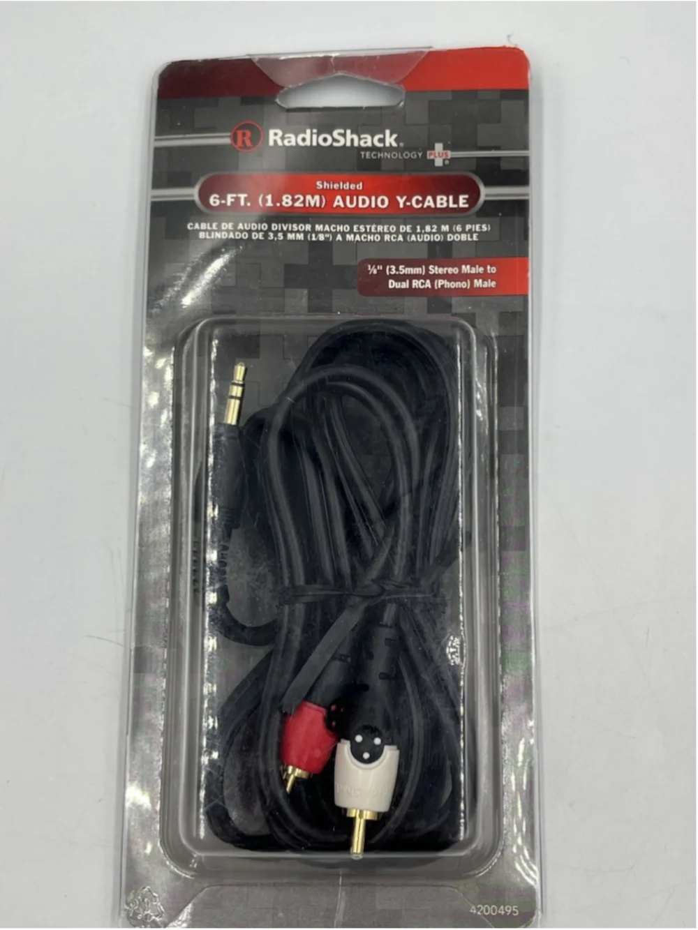 New RADIO SHACK shielded 6-Ft (1.82m) Gold-plated Audio Y-Cable 1/8